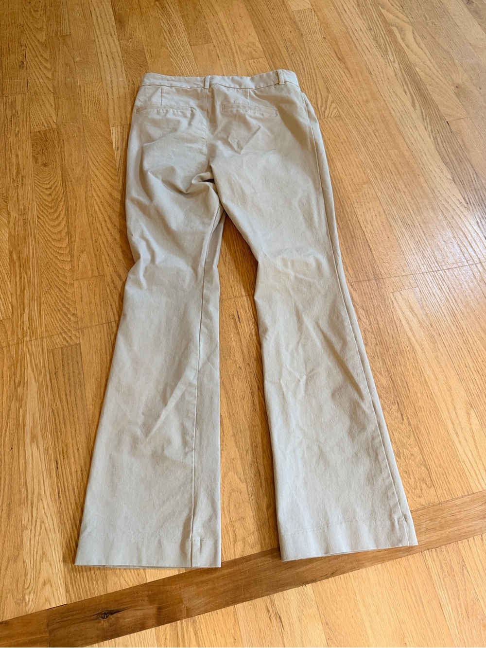 Ladies Size 6 "Old Navy" PUXIE Khaki Straight-Leg Chinos - Light Beige Smooth GC - Picture 6 of 6
